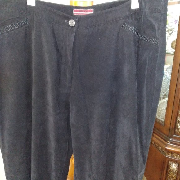 Elegant black pants for ladies, wide leg, size - 12 - Picture 3 of 6